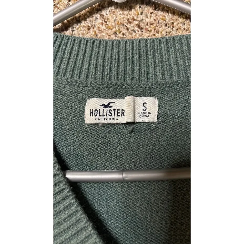 Hollister Knit Cropped Cardigan - Picture 2 of 4